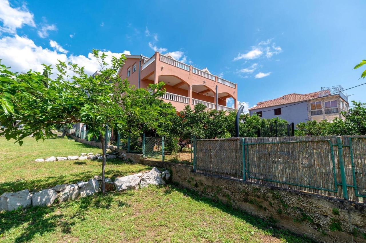 Apartment Lotus Trogir Kültér fotó